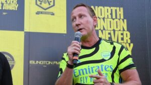 พาร์เลอร์วิเคราะห์แนวรุกอาร์เซน่อลก่อนดวลเชลซี ใครเหมาะสุด?